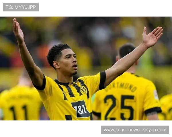 皇马贝林厄姆中路摆脱后一脚弧线球挂角：激情与技艺的现代前锋瞬间